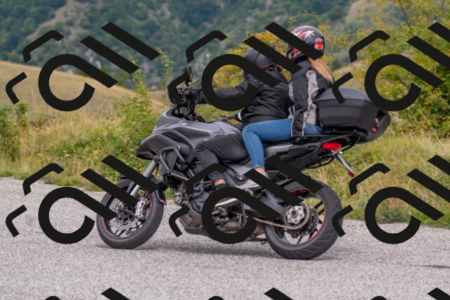 202509141214-DSC_2409_c4_