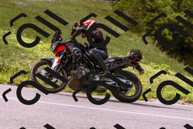 202509141036-_DSC0200_d1_