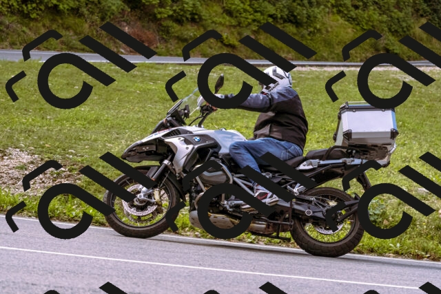 202509141048-_DSC0255_d1_