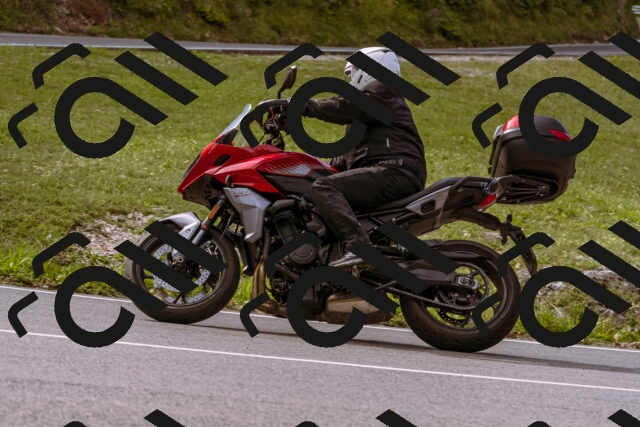 202509141048-_DSC0258_d1_