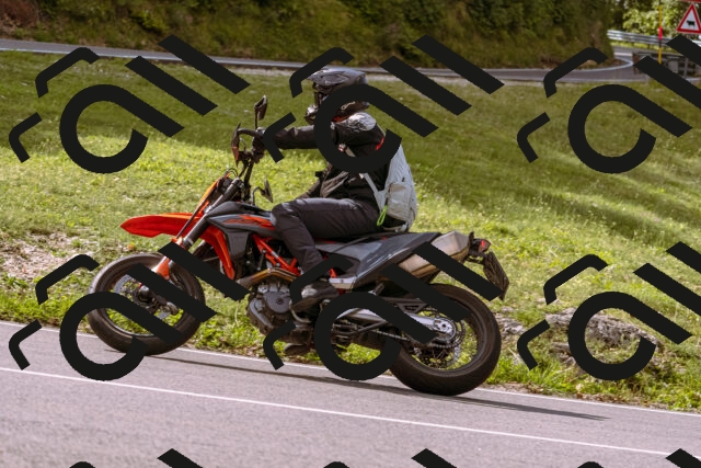 202509141057-_DSC0299_d1_