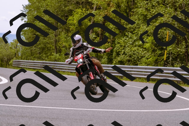 202509141201-_DSC0755_d1_