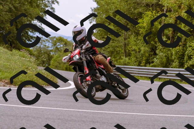 202509141201-_DSC0756_d1_