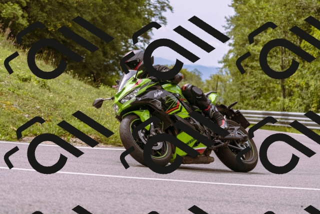 202509141211-_DSC0824_d1_