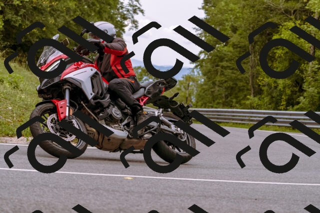 202509141240-_DSC1049_d1_