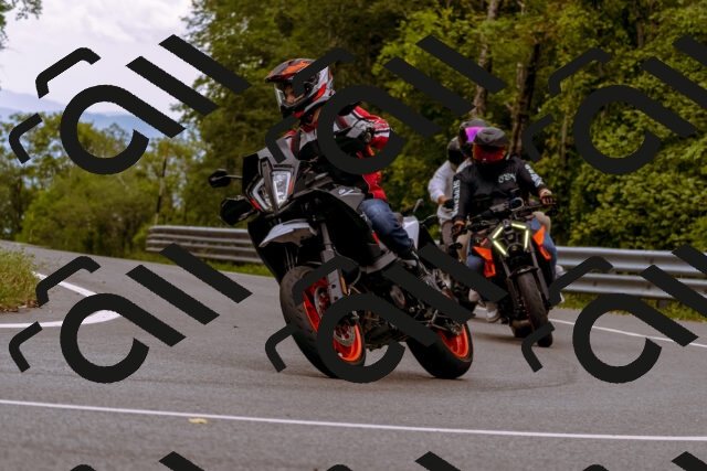 202509141246-_DSC1098_d1_