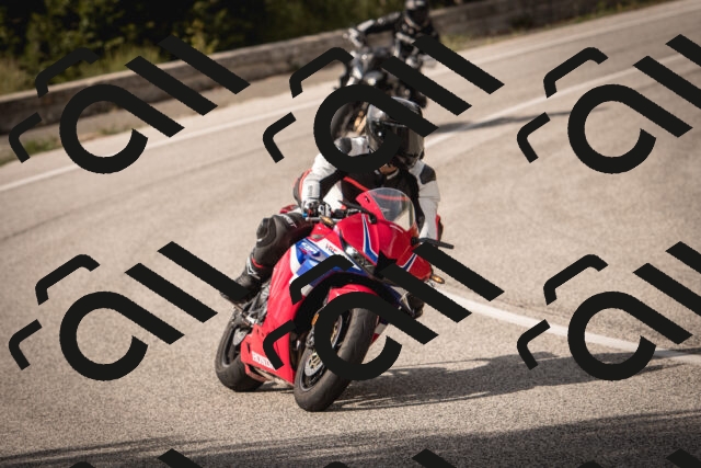 20250914151713-0AP_1025_c5_