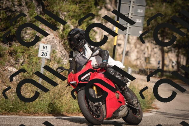 20250914152642-0AP_1048_c5_