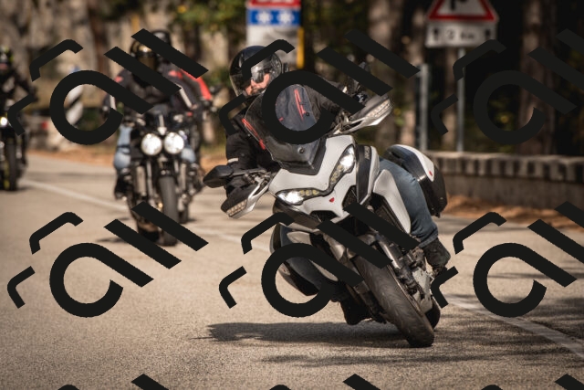 20250914161030-0AP_1209_c5_