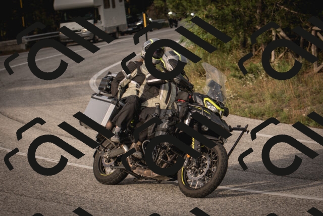 20250914173539-0AP_1304_c5_