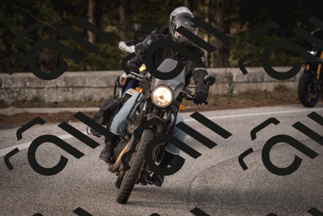 20250914173600-0AP_1307_c5_