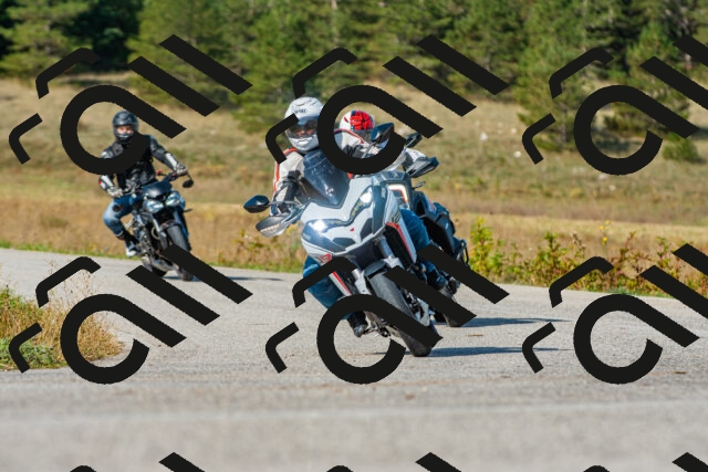 20250914100437_-R023095_r2