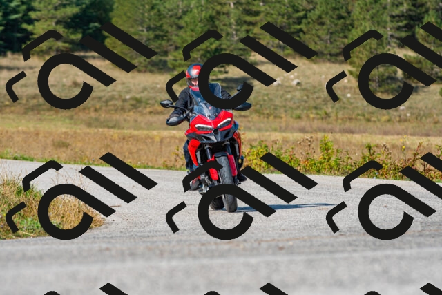 20250914100458_-R023104_r2