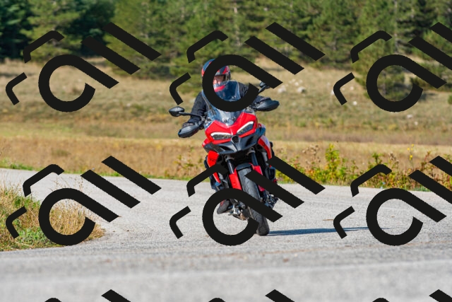 20250914100459_-R023105_r2