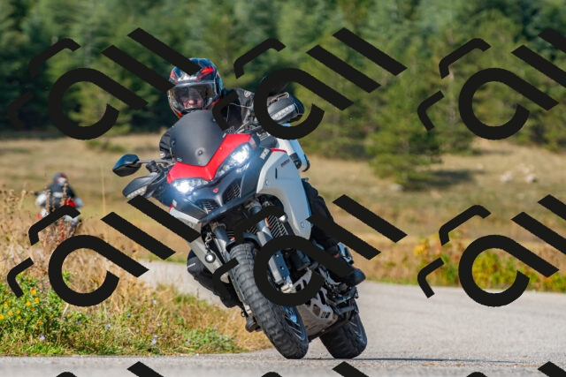 20250914101605_-R023139_r2