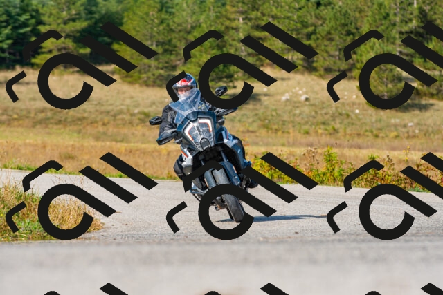 20250914102157_-R023179_r2