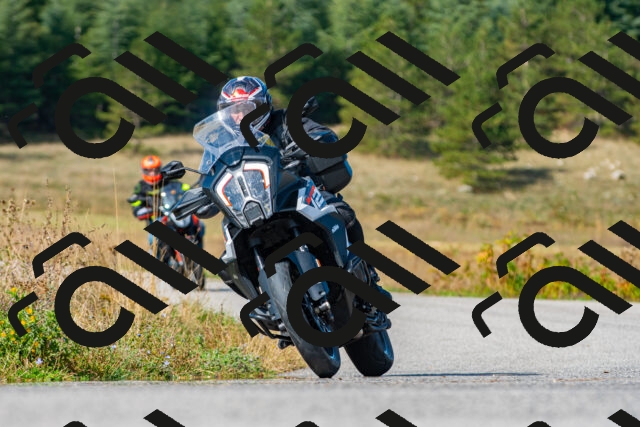 20250914102158_-R023181_r2