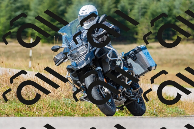 20250914102212_-R023193_r2