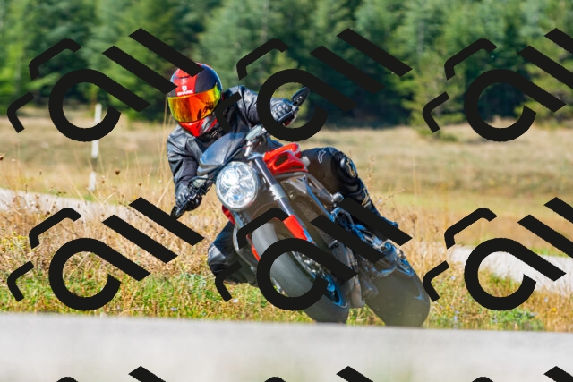 20250914110132_-R023395_r2