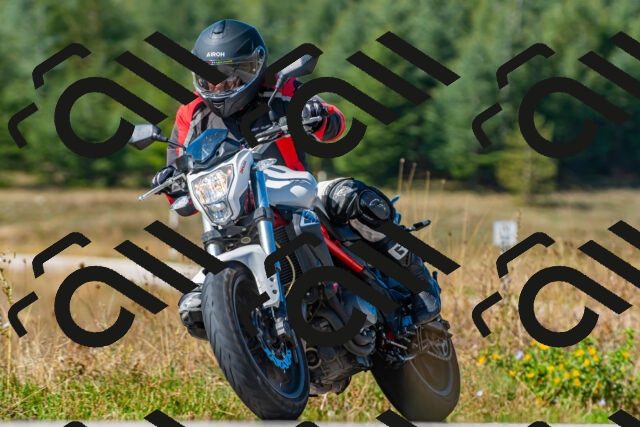 20250914110305_-R023414_r2