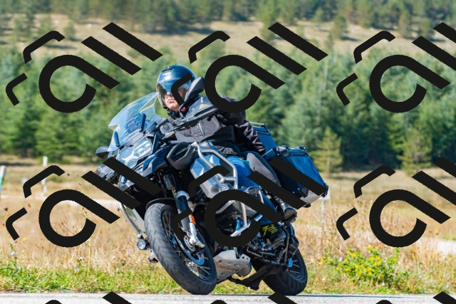 20250914110518_-R023420_r2