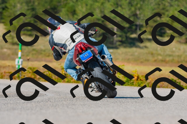 20250914110632_-R023442_r2