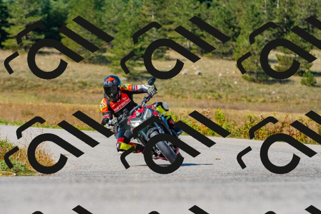 20250914111056_-R023468_r2