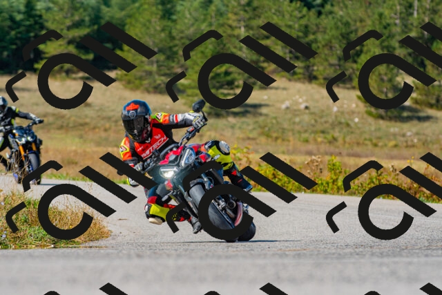 20250914111057_-R023469_r2