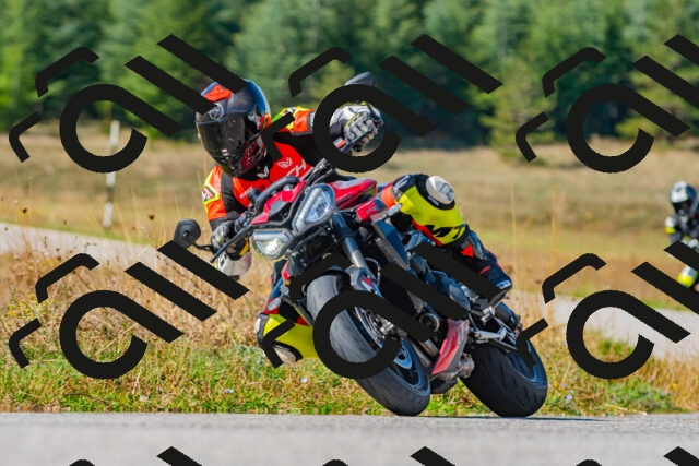 20250914111057_-R023471_r2