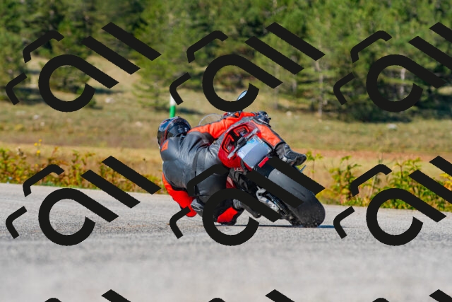 20250914111810_-R023571_r2