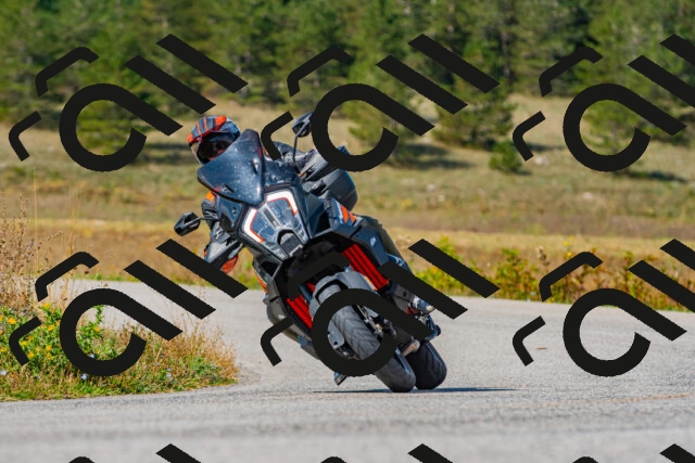 20250914113037_-R023681_r2