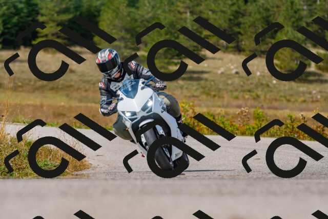 20250914113952_-R023774_r2