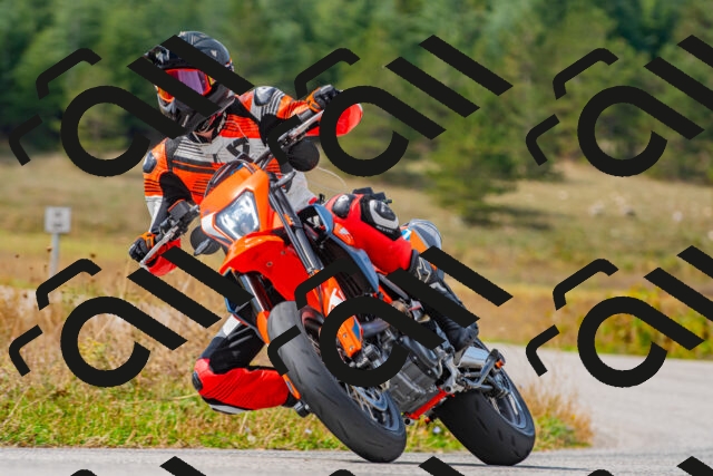 20250914123054_-R024242_r2