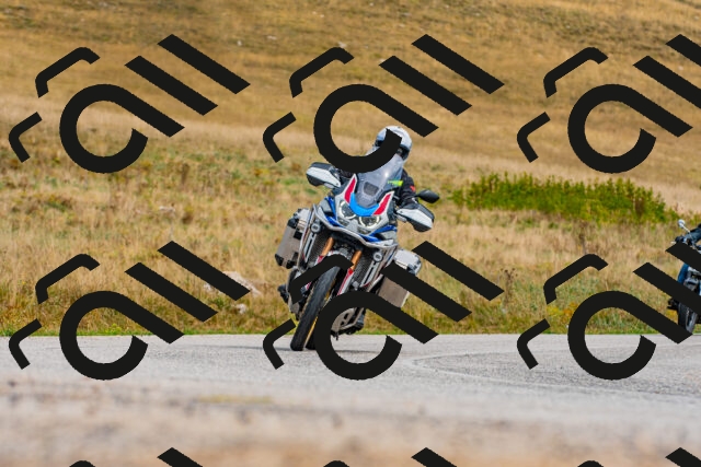 20250914140351_-R024680_r2