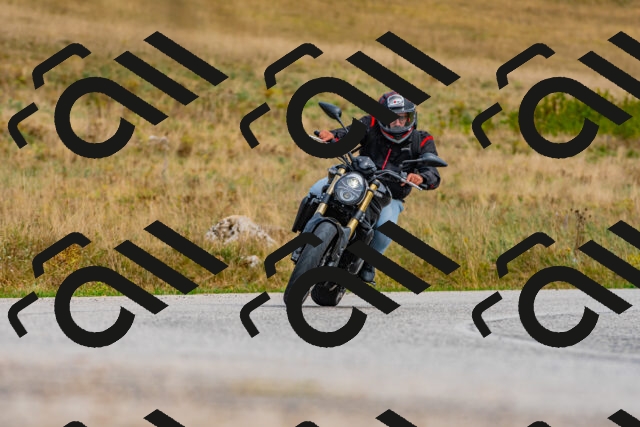 20250914141101_-R024710_r2