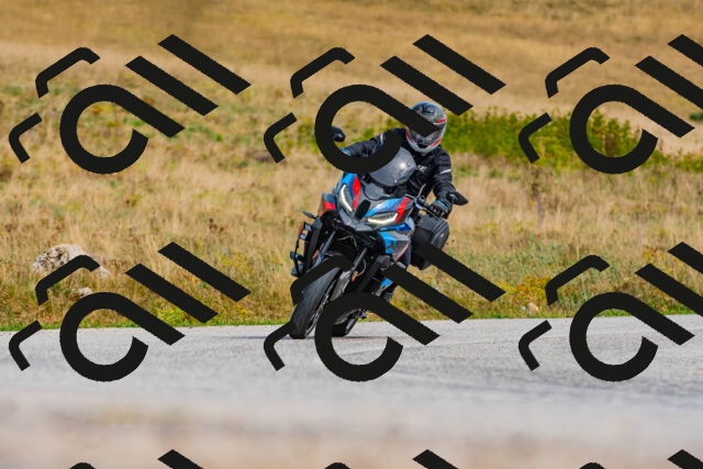 20250914142029_-R024763_r2