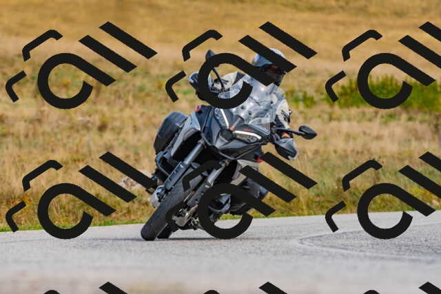 20250914142109_-R024775_r2