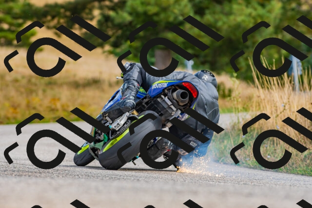 20250914142132_-R024792_r2