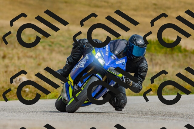 20250914142211_-R024797_r2