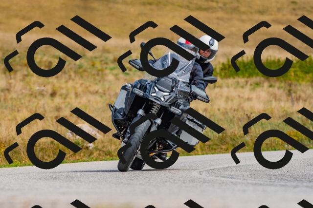 20250914142224_-R024798_r2