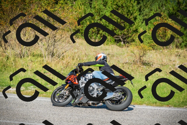 202509131049-DSC01809_c1_