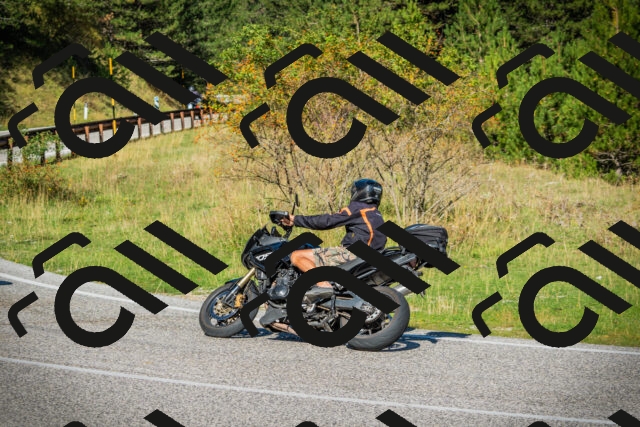 202509131050-DSC01821_c1_