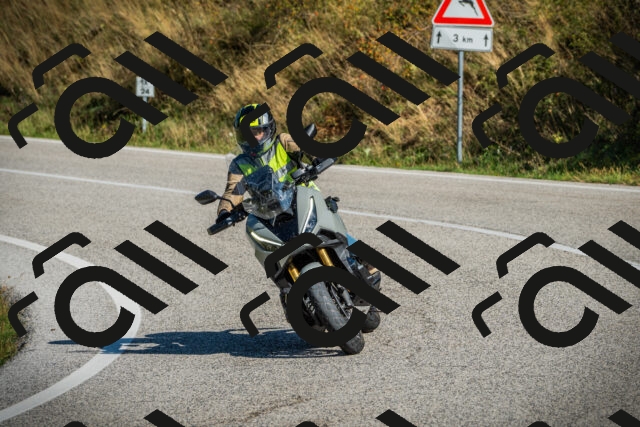 202509131054-DSC01863_c1_