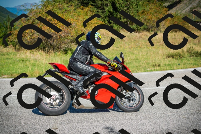 202509131054-DSC01882_c1_