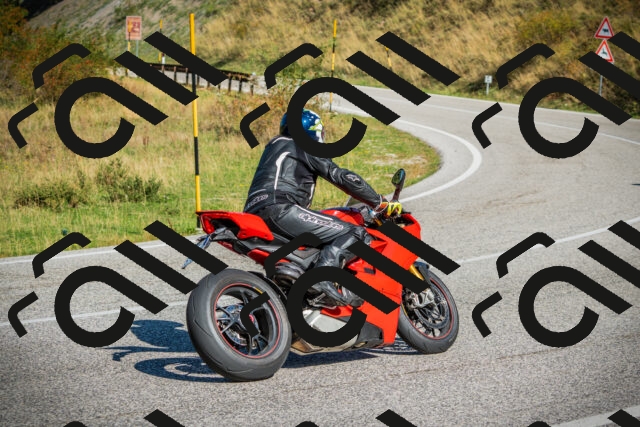 202509131054-DSC01883_c1_