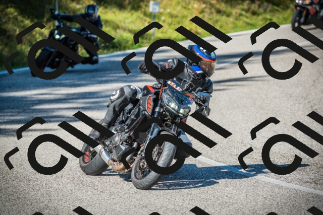 202509131105-DSC02008_c1_