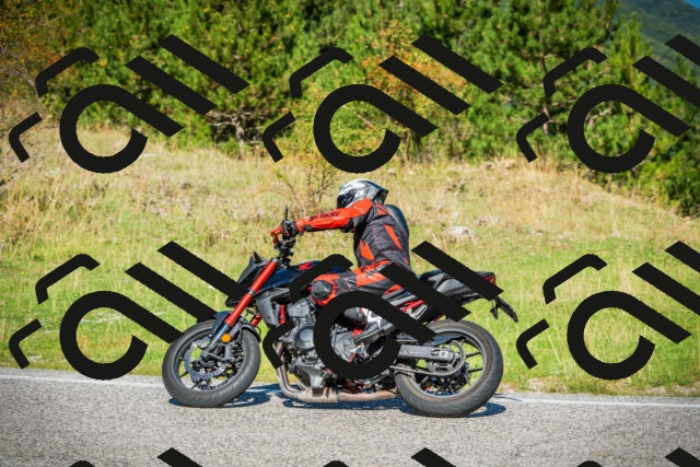 202509131106-DSC02077_c1_