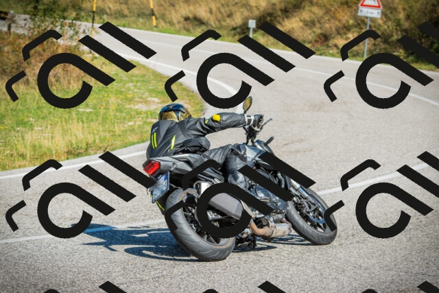 202509131107-DSC02102_c1_