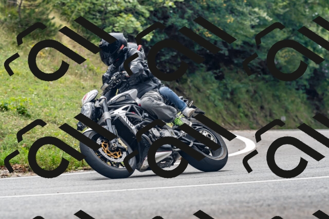 202509141307-DSC_0247_d2_