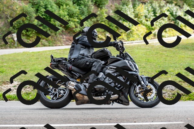 202509141431-DSC_0583_d2_